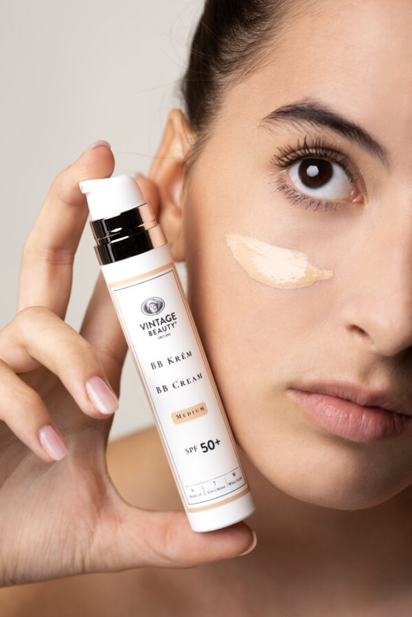 BB cream medium