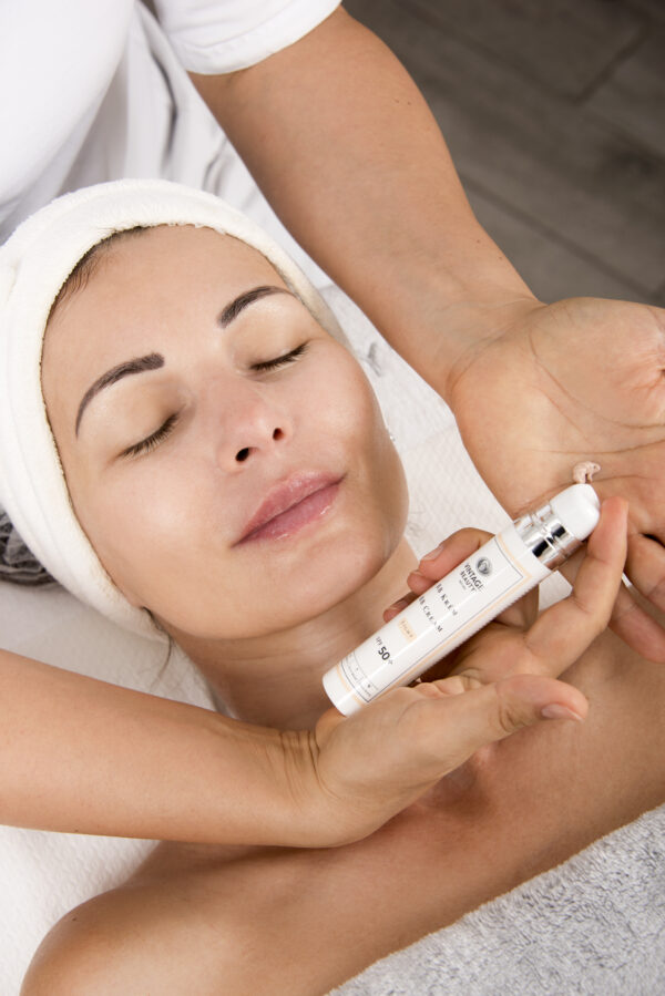 BB cream light